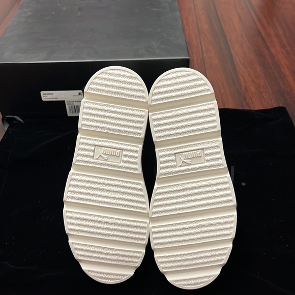 NIB - PUMA x FENTY Chelsea Sneaker Boots in Vanilla Ice - Picture 9 of 14